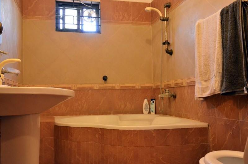 Luxury Inn Karachi Eksteriør billede